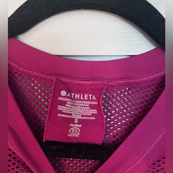 Athleta oxygen magenta workout top - Picture 5 of 6